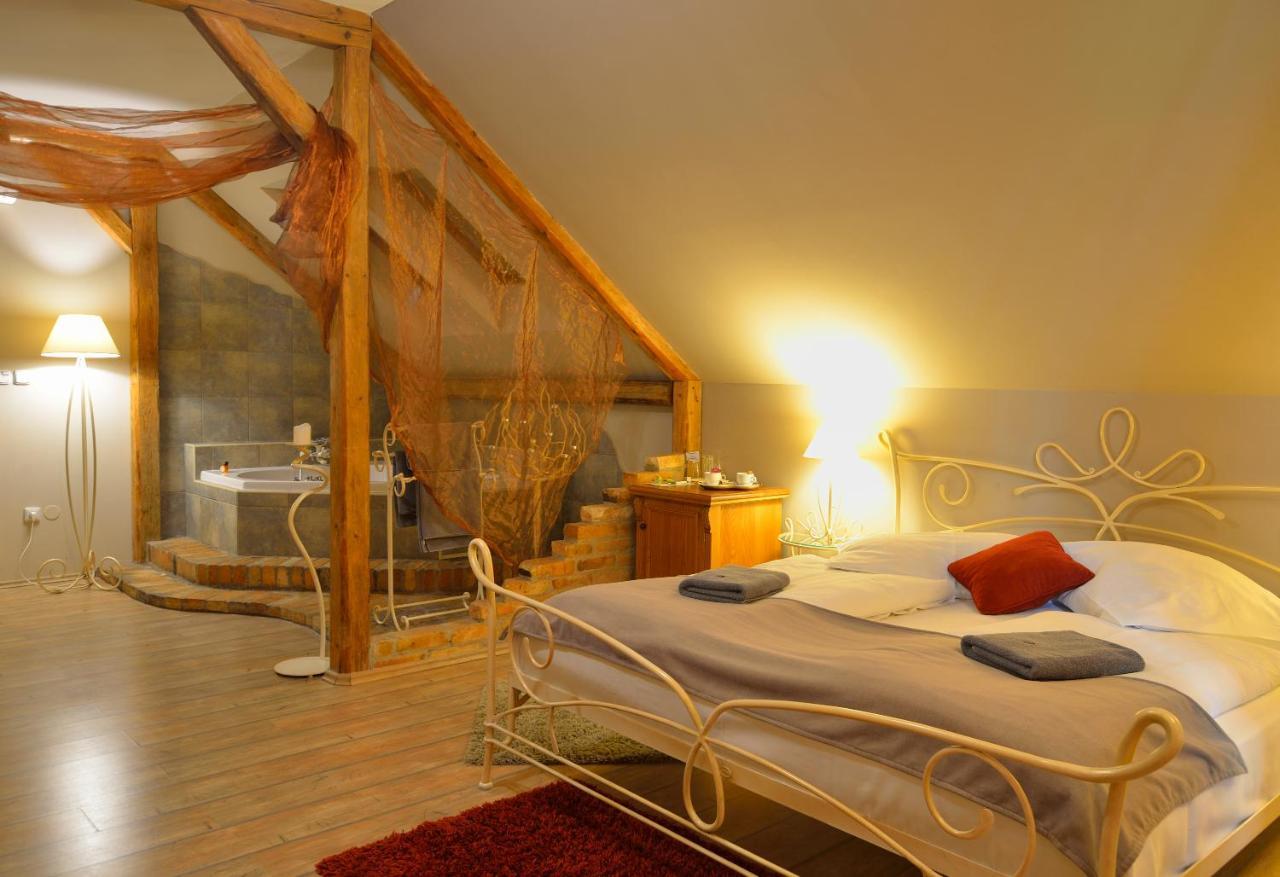 Hotel Via Ironia วิโซเก มิโต ภายนอก รูปภาพ
