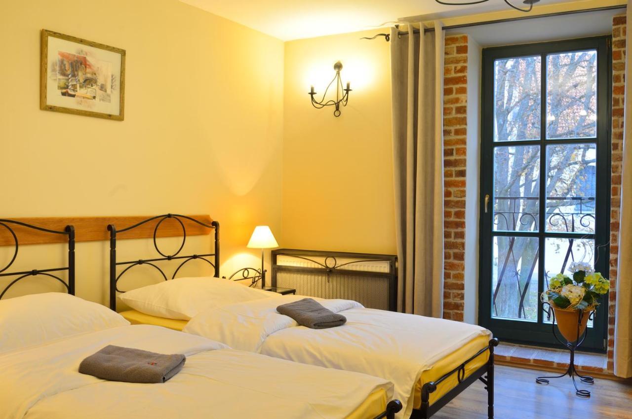 Hotel Via Ironia วิโซเก มิโต ภายนอก รูปภาพ
