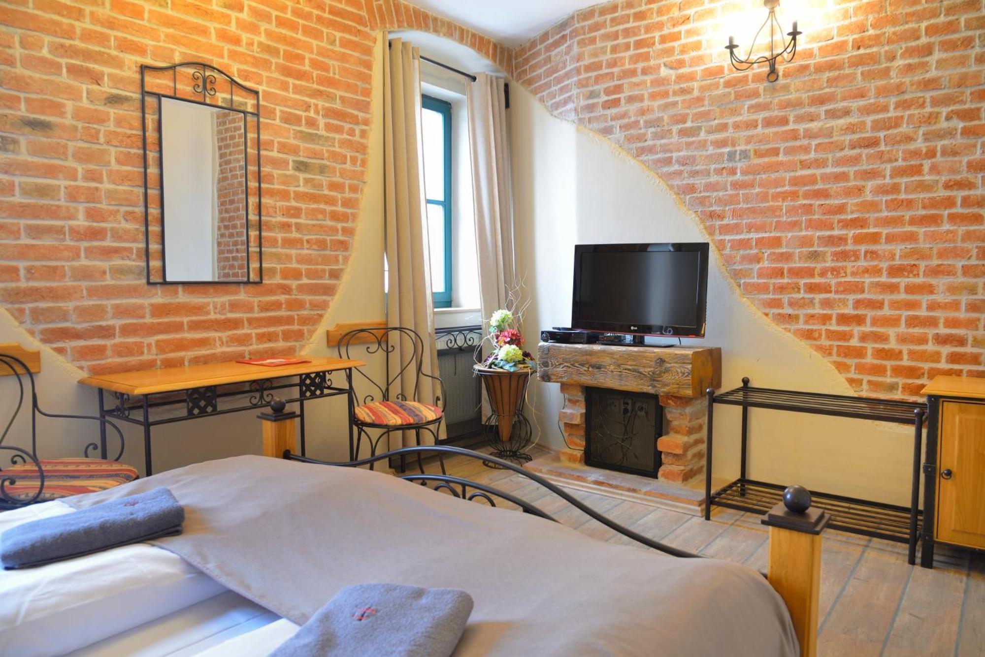 Hotel Via Ironia วิโซเก มิโต ภายนอก รูปภาพ