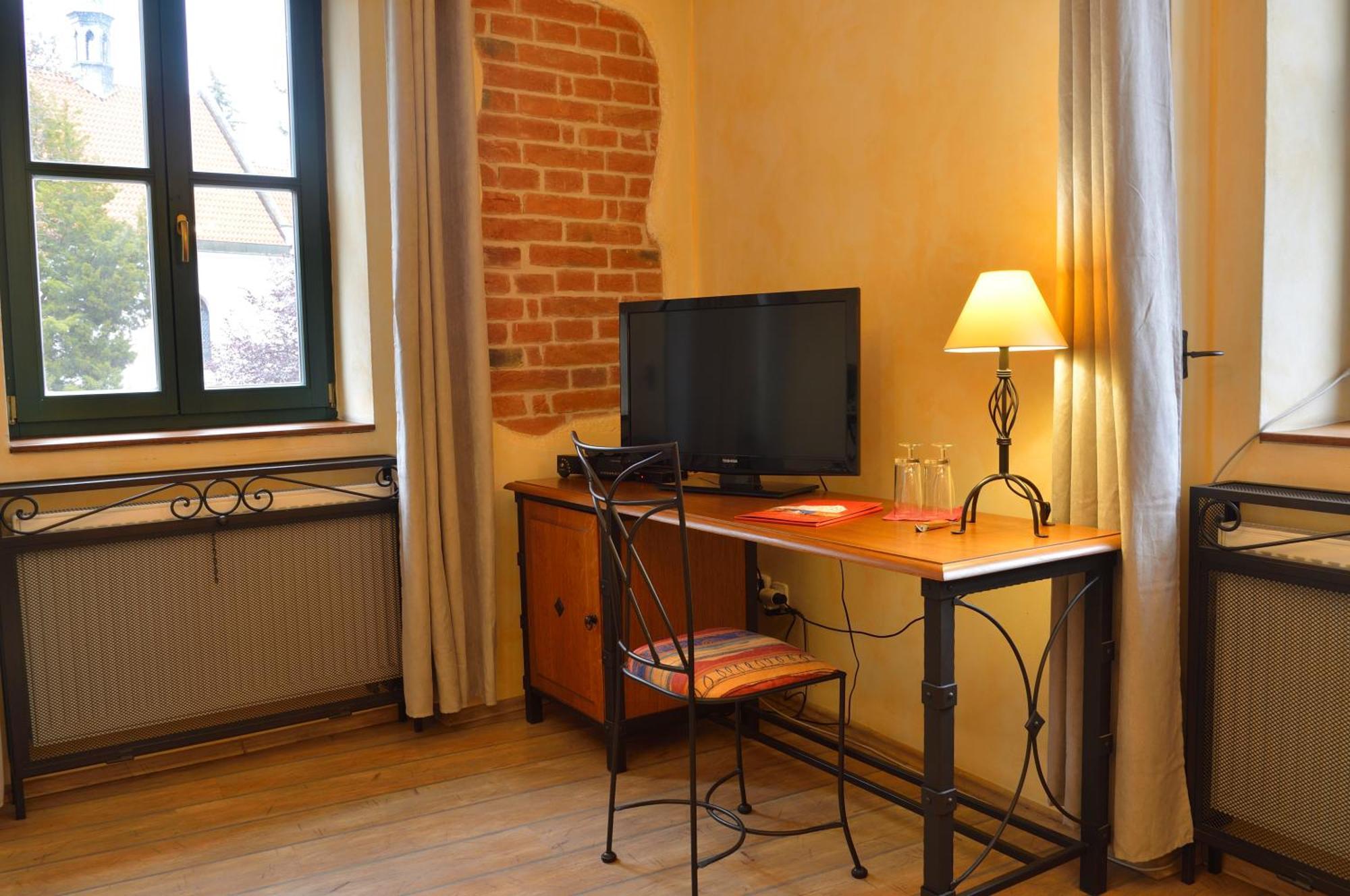 Hotel Via Ironia วิโซเก มิโต ภายนอก รูปภาพ