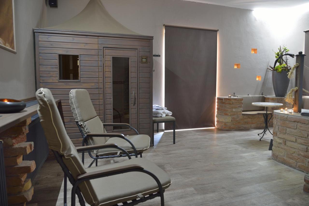 Hotel Via Ironia วิโซเก มิโต ภายนอก รูปภาพ